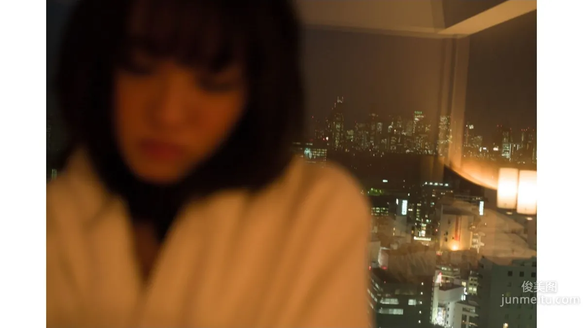 今野杏南 《executive suiteの夜》 [Image.tv] 写真集5