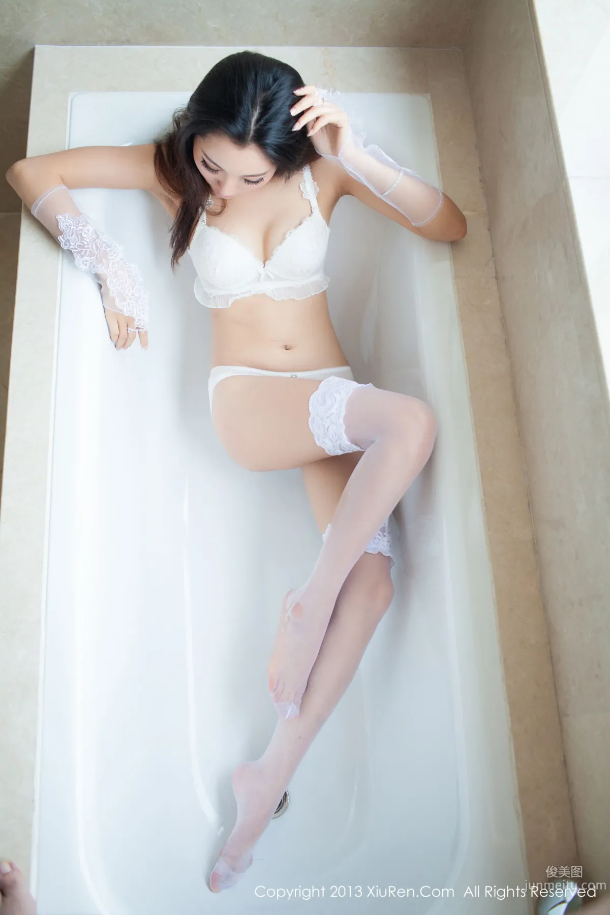 燕甘甘《蕾絲禦姐範女神》 [秀人網XiuRen] No.077 寫真集 36