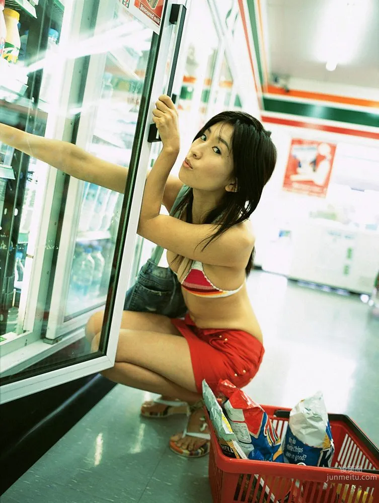 森下千里《Naked》写真集 [YS Web] Vol.11723