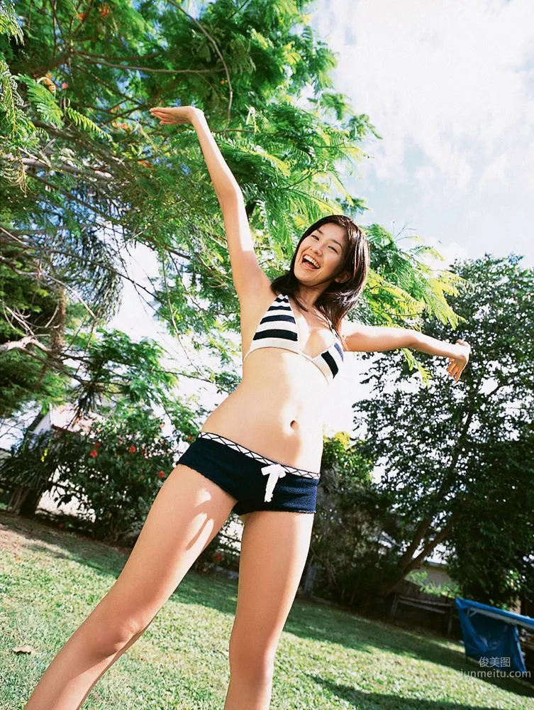 森下千里《Naked》写真集 [YS Web] Vol.1177
