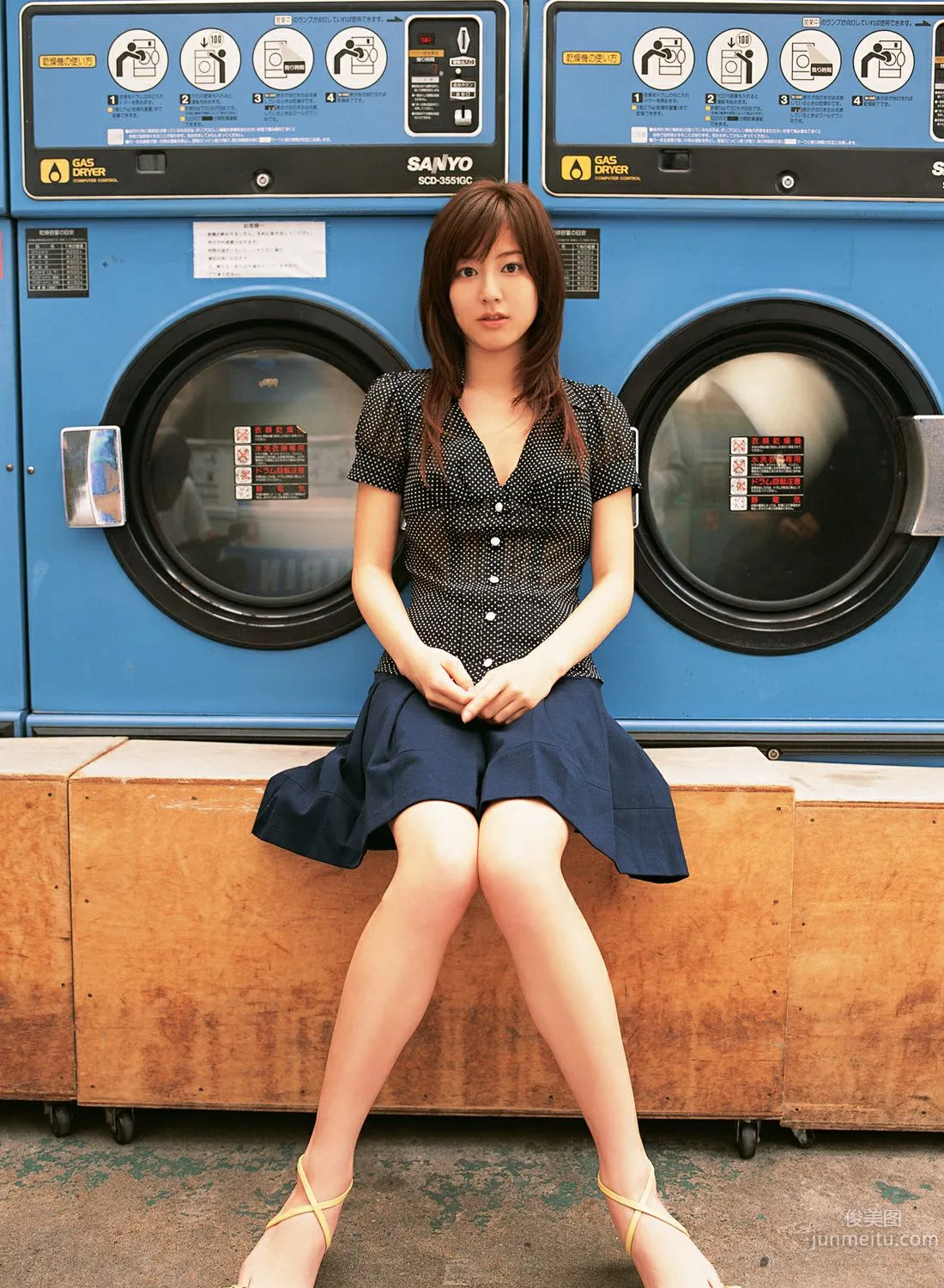 杉本有美《壓倒的美少女》寫真集 [YS Web] Vol.218 73
