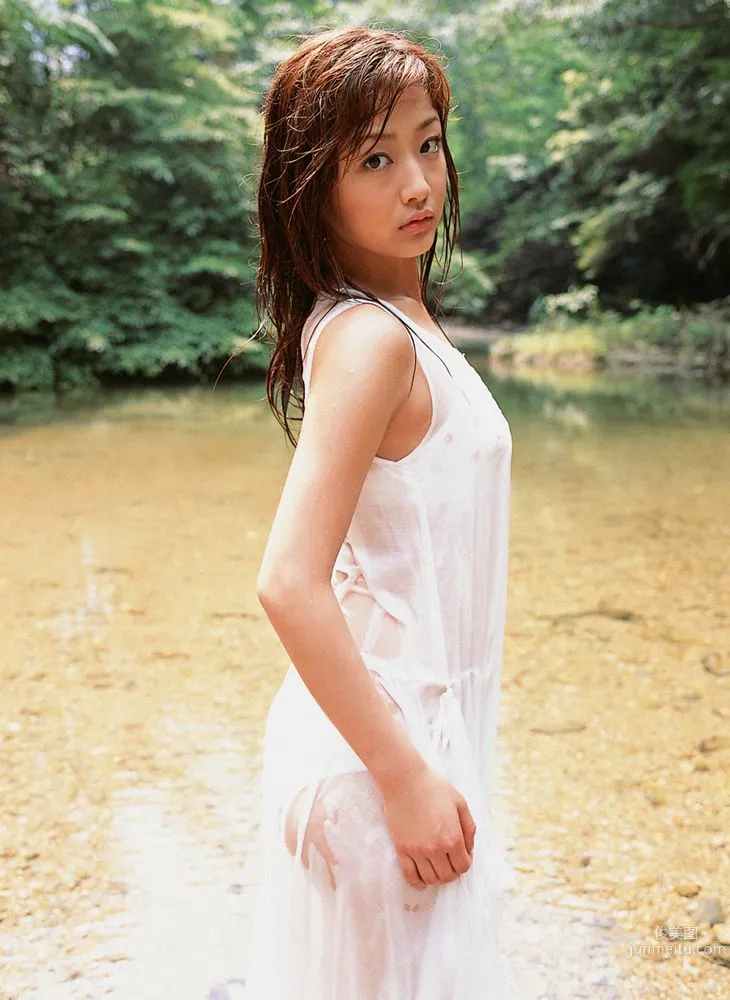工藤里纱《くしゃくしゃ笑颜の、オレ达の彼女!!》写真集 [YS Web] Vol.18328