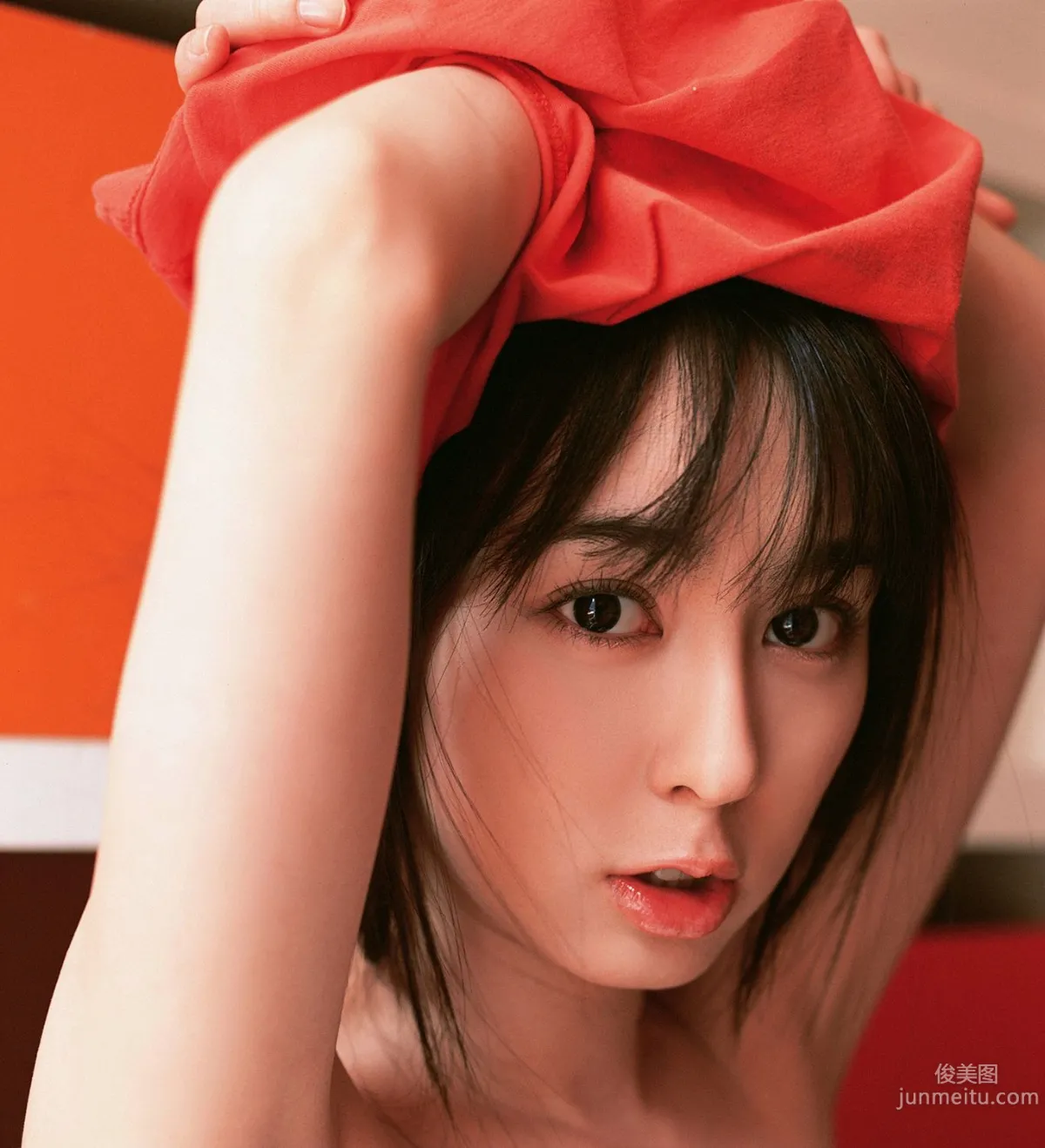 秋山莉奈《キミの素颜こつそりのぞいちやいま？？？た》写真集 [YS Web] Vol.20754