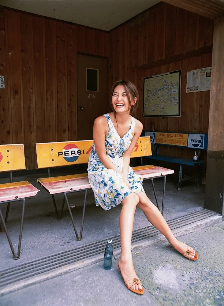 矢吹春奈《桟橋で待ち合わせ》寫真集 [YS Web] Vol.150 54