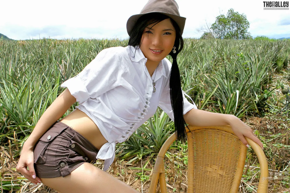 [TheBlackAlley] Vanessa Tang 朋克女郎 寫真集 17