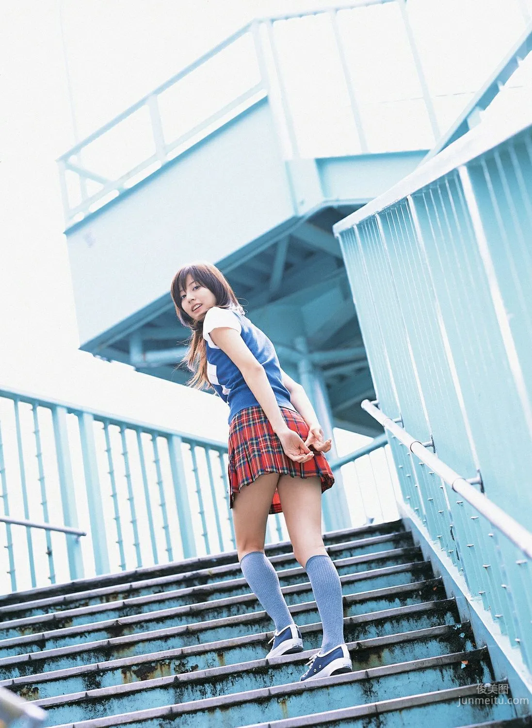 杉本有美《壓倒的美少女》寫真集 [YS Web] Vol.218 48