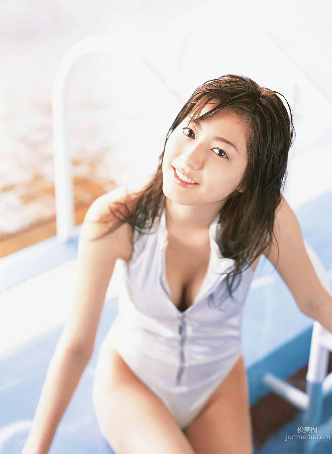 杉本有美《壓倒的美少女》寫真集 [YS Web] Vol.218 34