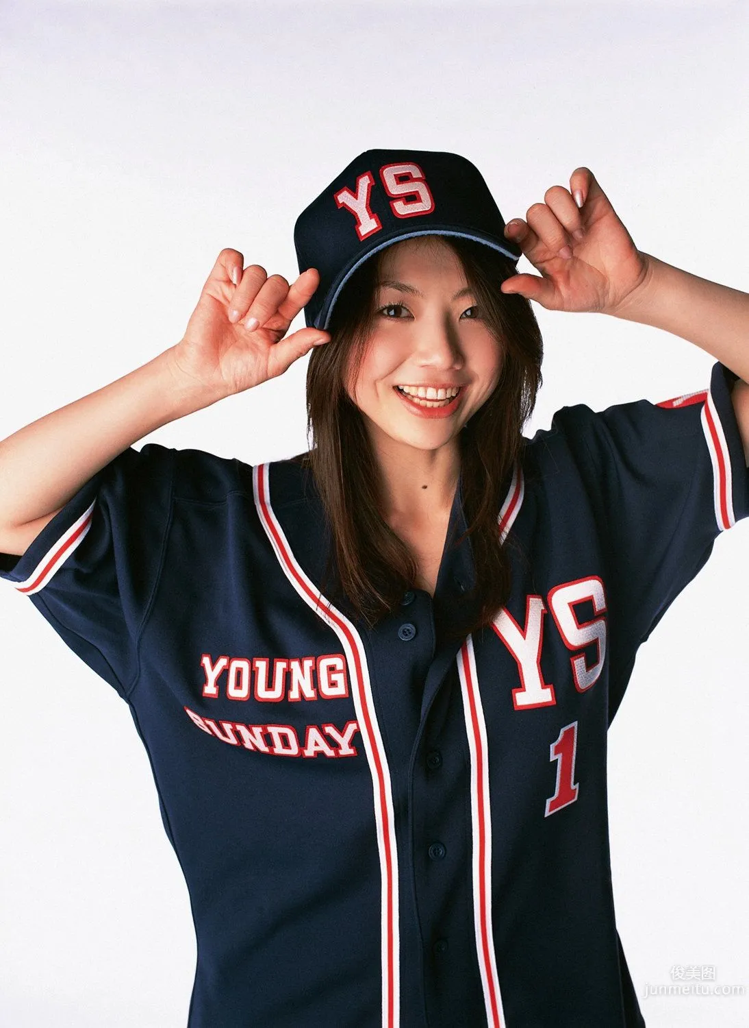 相澤仁美《男子のハートに全力投"乳"》寫真集 [YS Web] Vol.204 19