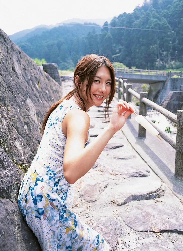 矢吹春奈《桟橋で待ち合わせ》寫真集 [YS Web] Vol.150 56