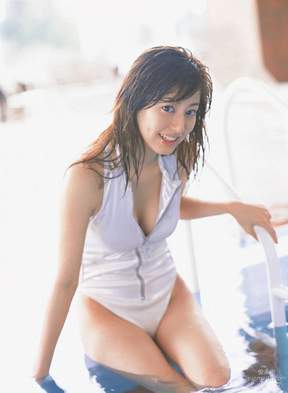 杉本有美《壓倒的美少女》寫真集 [YS Web] Vol.218 38