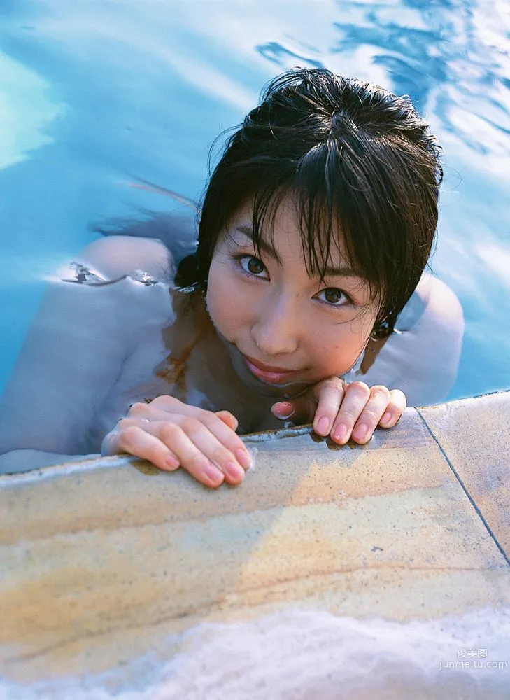 佐藤寛子《Dive Into Your Body》写真集 [YS Web] Vol.1279