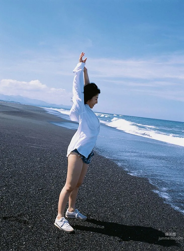 佐藤寛子《Lights,Camera,Action》写真集 [YS Web] Vol.13710