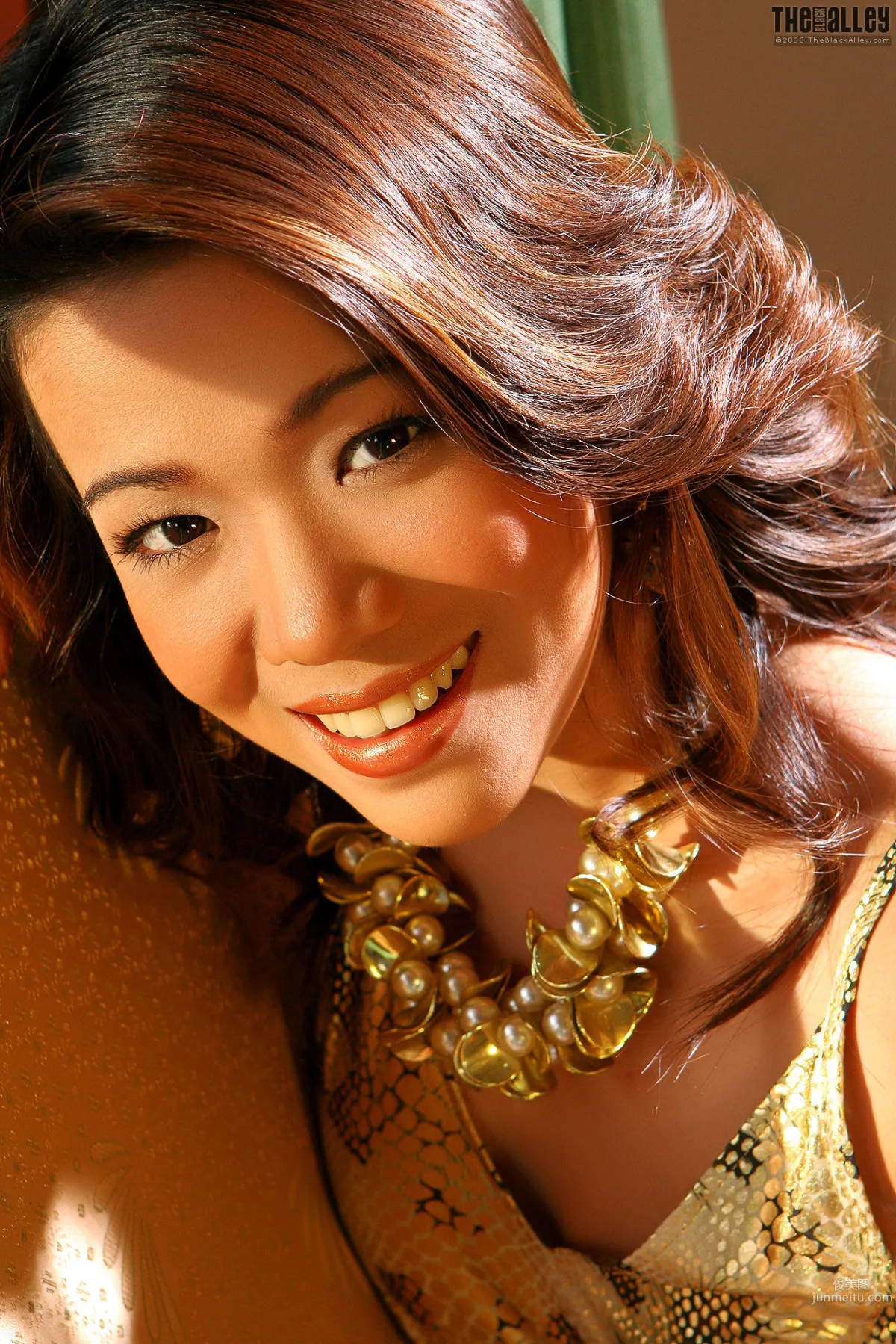 [TheBlackAlley] Wendy Yee 優雅貴婦人 寫真集 4
