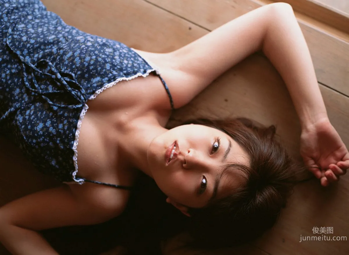 平田裕香《美ら島物語》寫真集 [YS Web] Vol.139 37