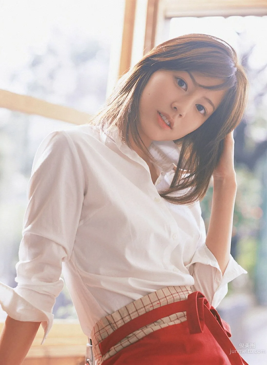 杉本有美《壓倒的美少女》寫真集 [YS Web] Vol.218 10