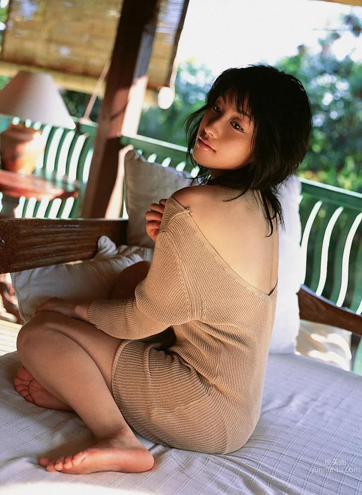 佐藤寛子《Lights,Camera,Action》写真集 [YS Web] Vol.13744