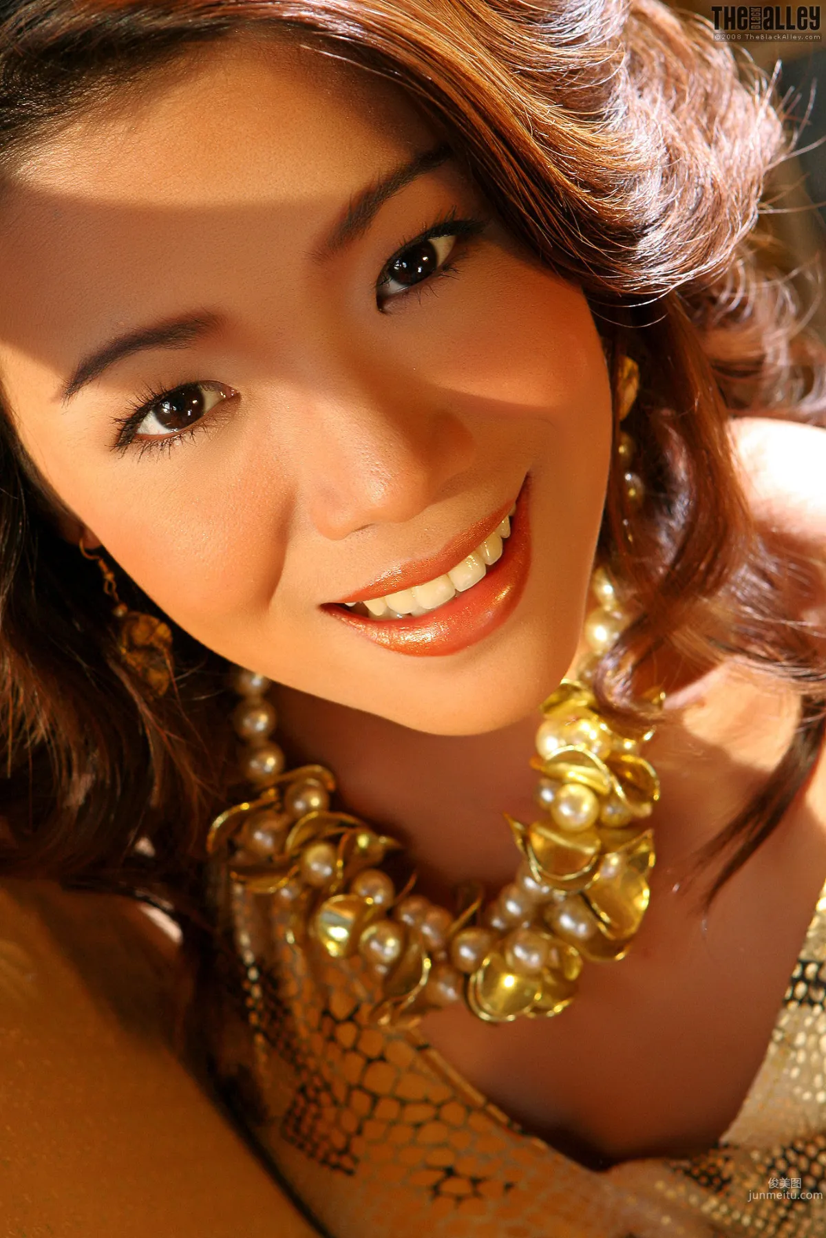 [TheBlackAlley] Wendy Yee 優雅貴婦人 寫真集 6