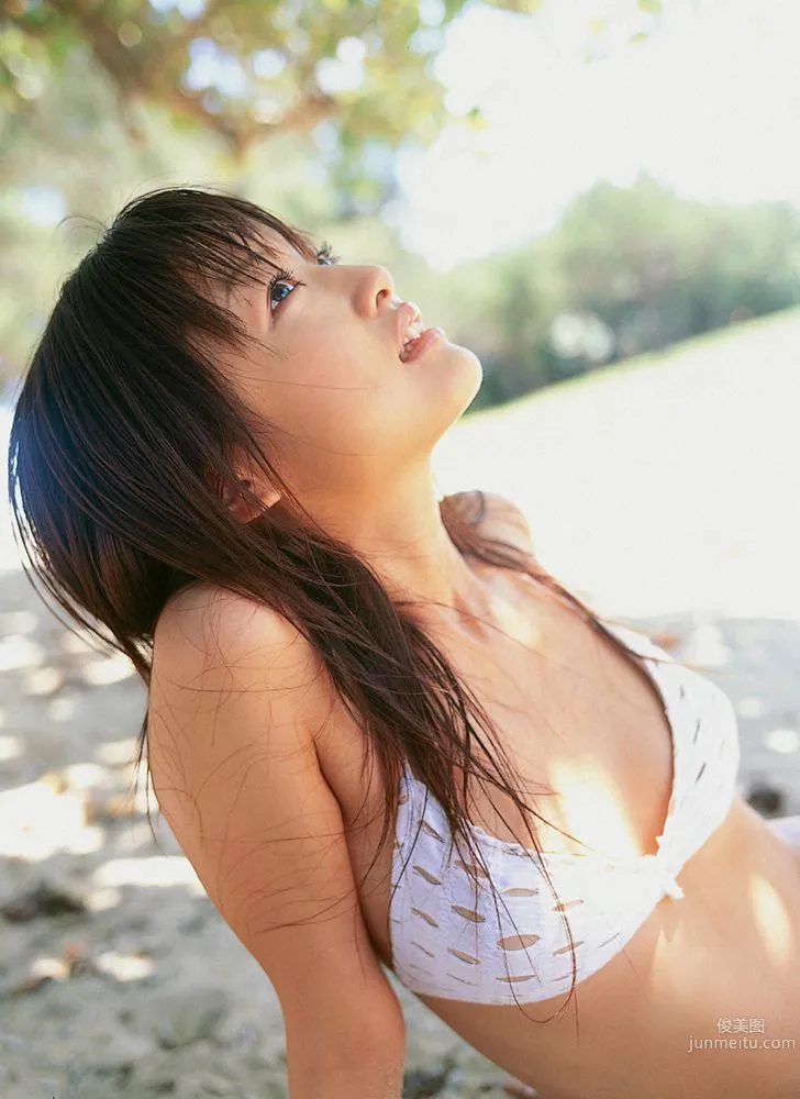 工藤裡紗《Queen of Smile》寫真集 [YS Web] Vol.164 13
