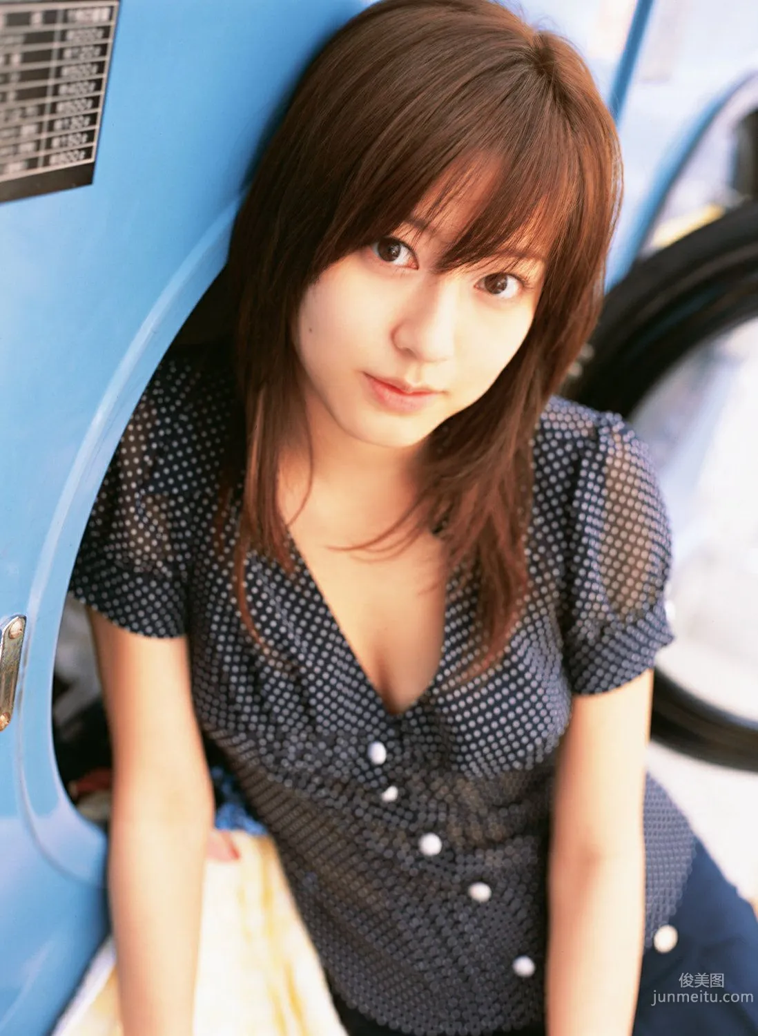 杉本有美《壓倒的美少女》寫真集 [YS Web] Vol.218 77