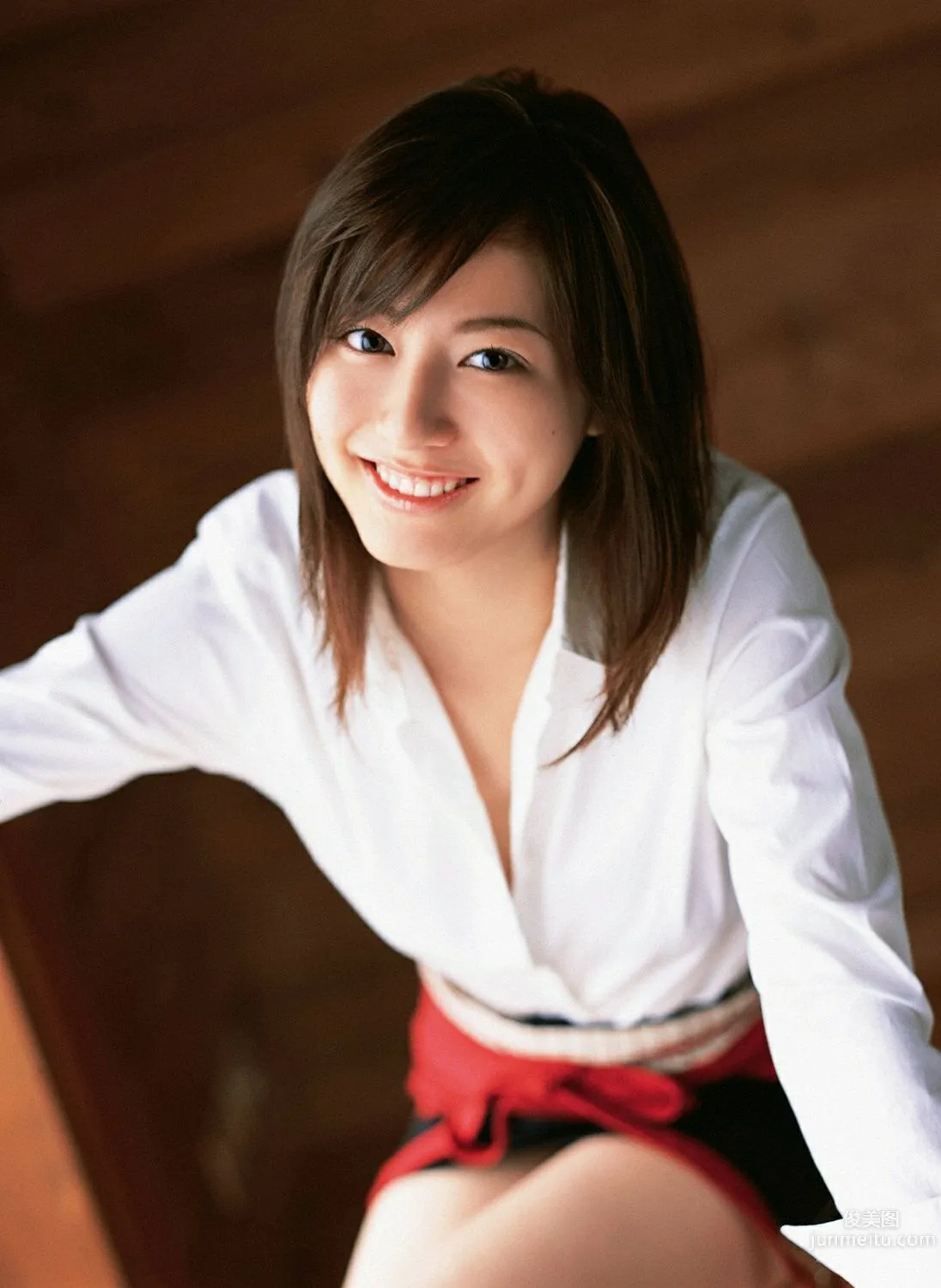杉本有美《壓倒的美少女》寫真集 [YS Web] Vol.218 16