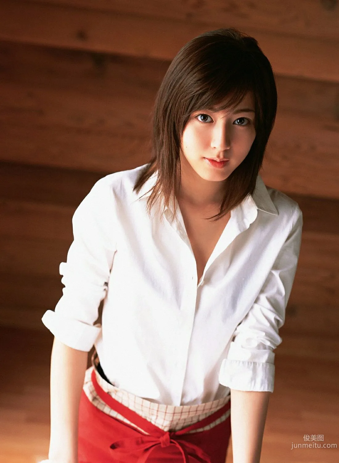 杉本有美《壓倒的美少女》寫真集 [YS Web] Vol.218 13