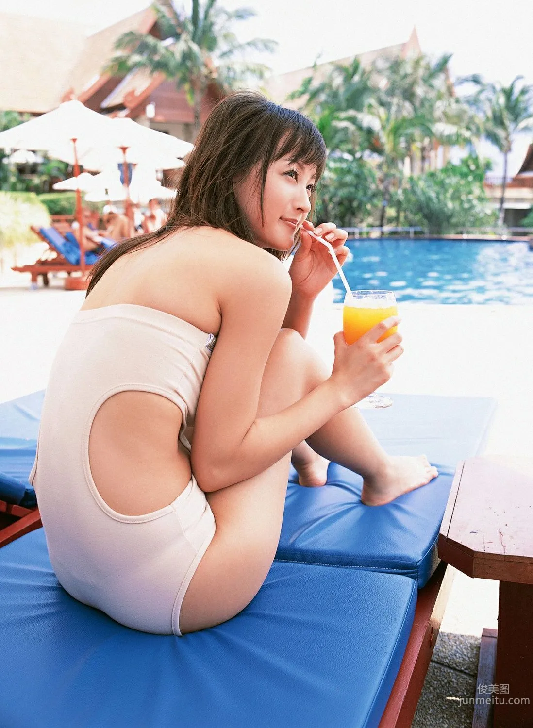 小松彩夏《耻じらい→决意のSEXY》写真集 [YS Web] Vol.20317