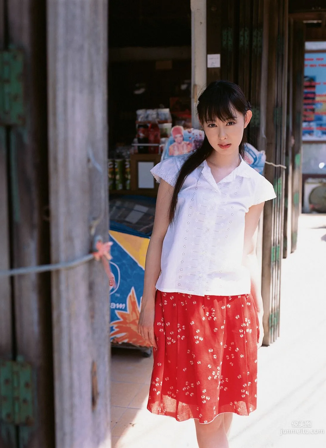 秋山莉奈《Watch Her Hip!》寫真集 [YS Web] Vol.200 15