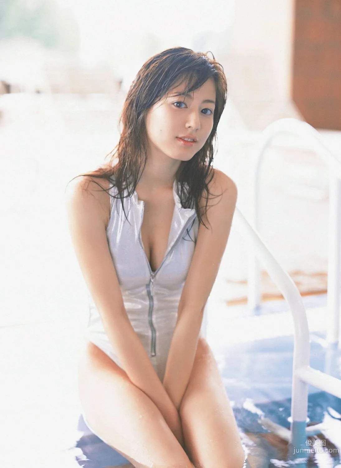 杉本有美《壓倒的美少女》寫真集 [YS Web] Vol.218 29