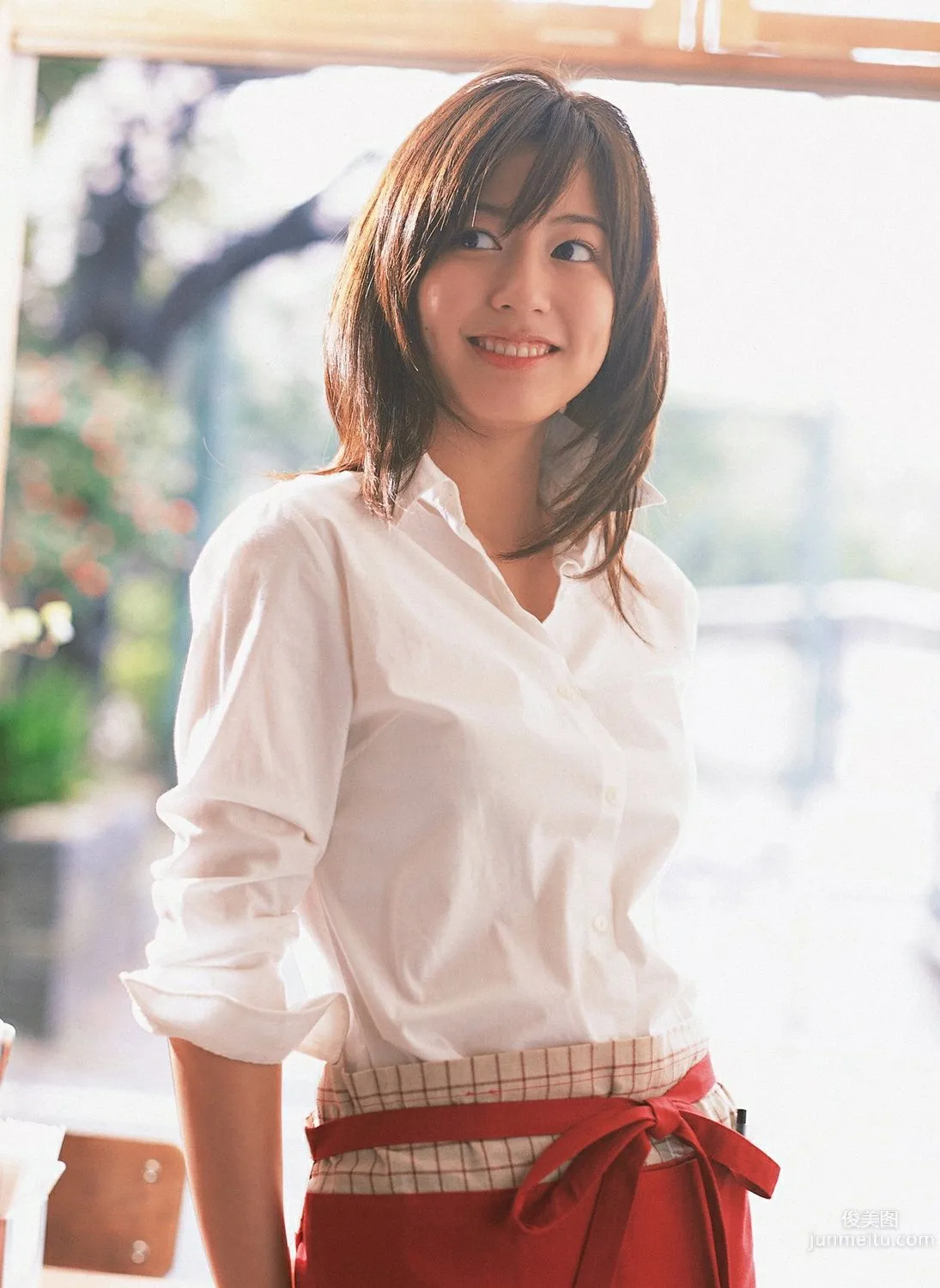 杉本有美《壓倒的美少女》寫真集 [YS Web] Vol.218 7