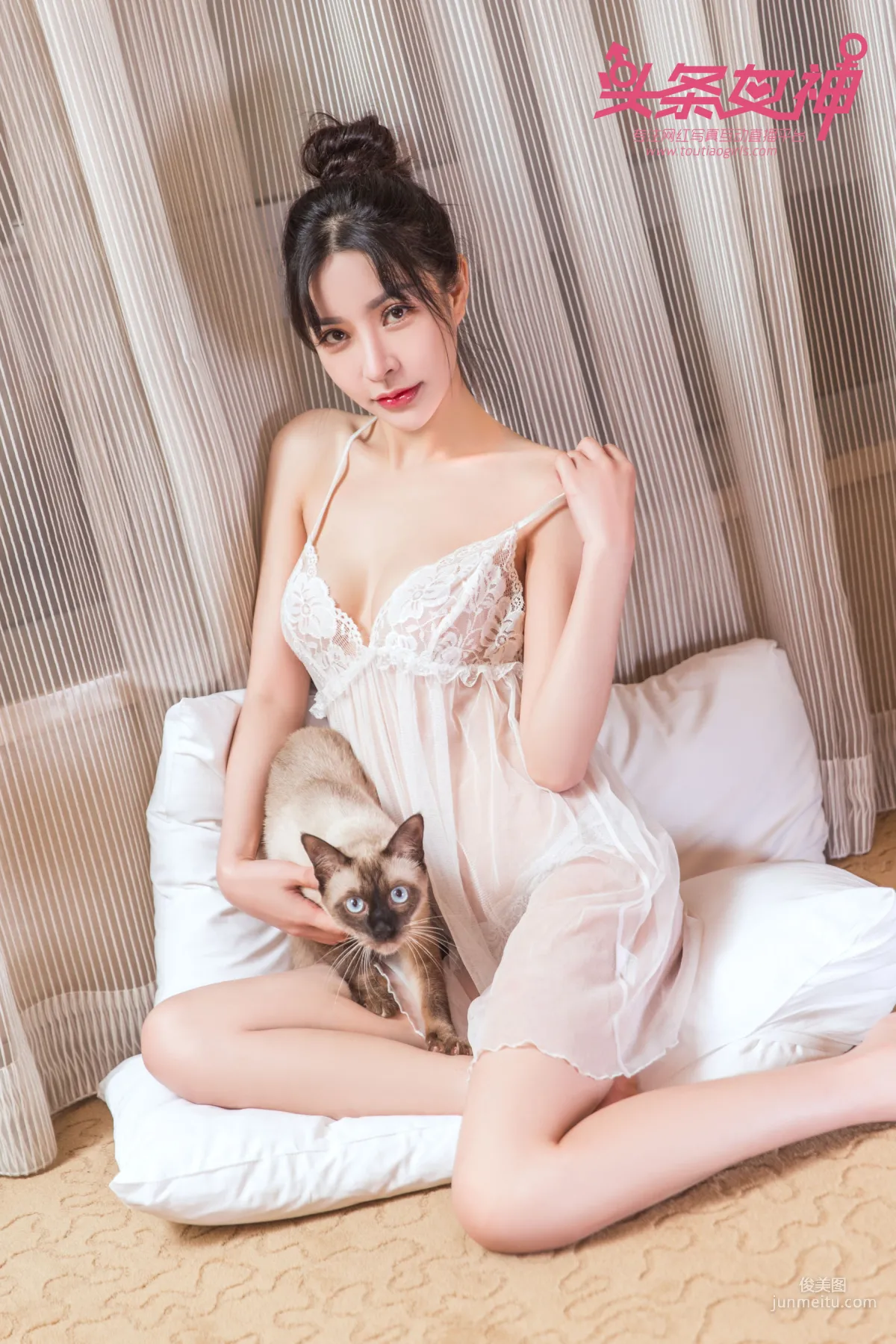 Baby《少女與貓》 [頭條女神Toutiaogirls] 寫真集 1