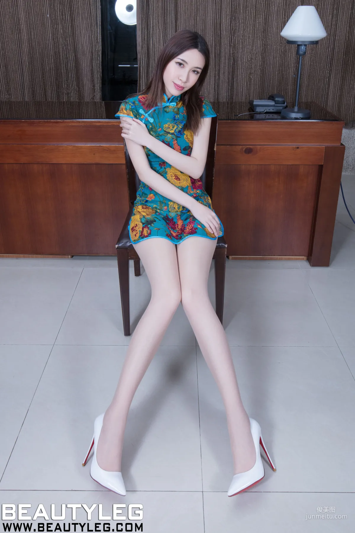 腿模Stephy崔德蓉《旗袍+黑絲》 [Beautyleg] NO.1511 美腿寫真集 24