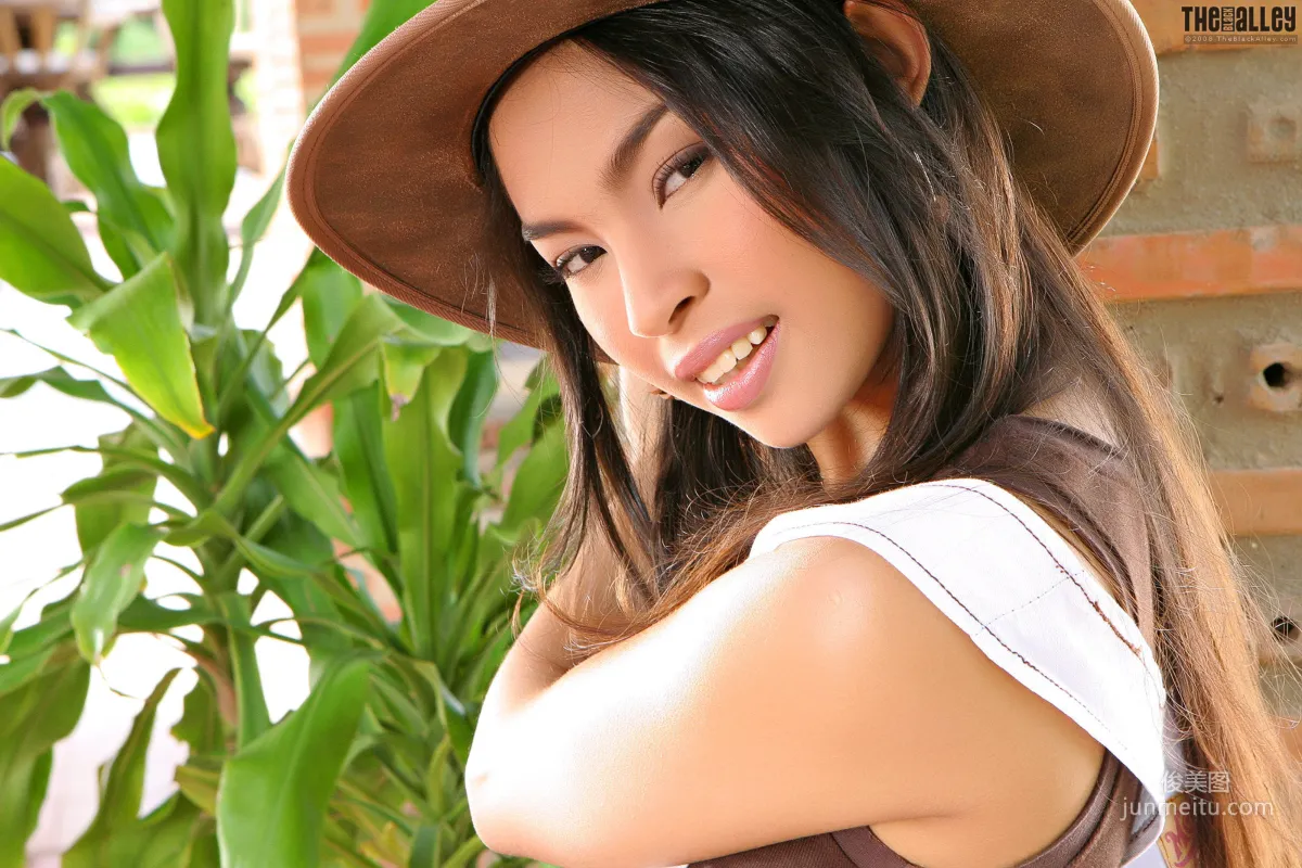 [The Black Alley] Amara Ranipas  吊带牛仔女郎 写真集8