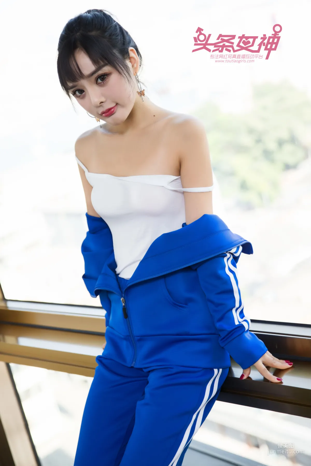 周熙妍《期中考試》 [頭條女神Toutiaogirls] 寫真集 2