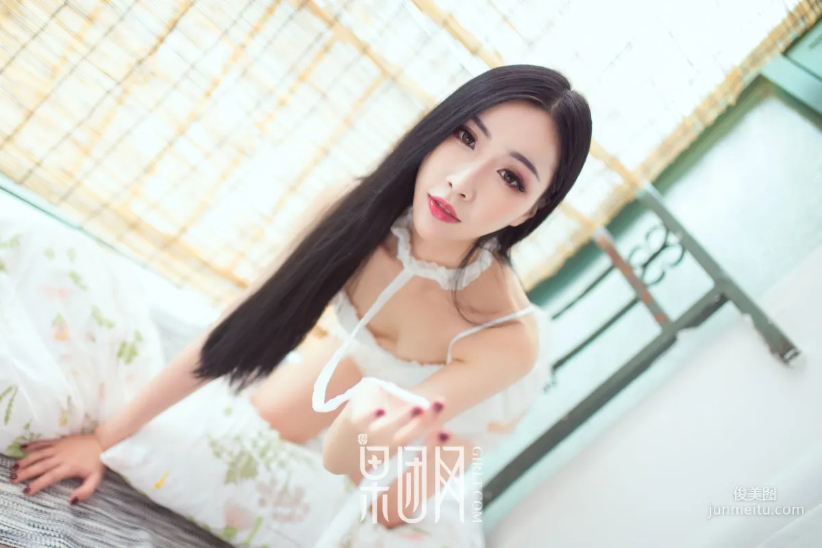 小雨《白絲美照》 [果團網Girlt] NO.099 寫真集 28