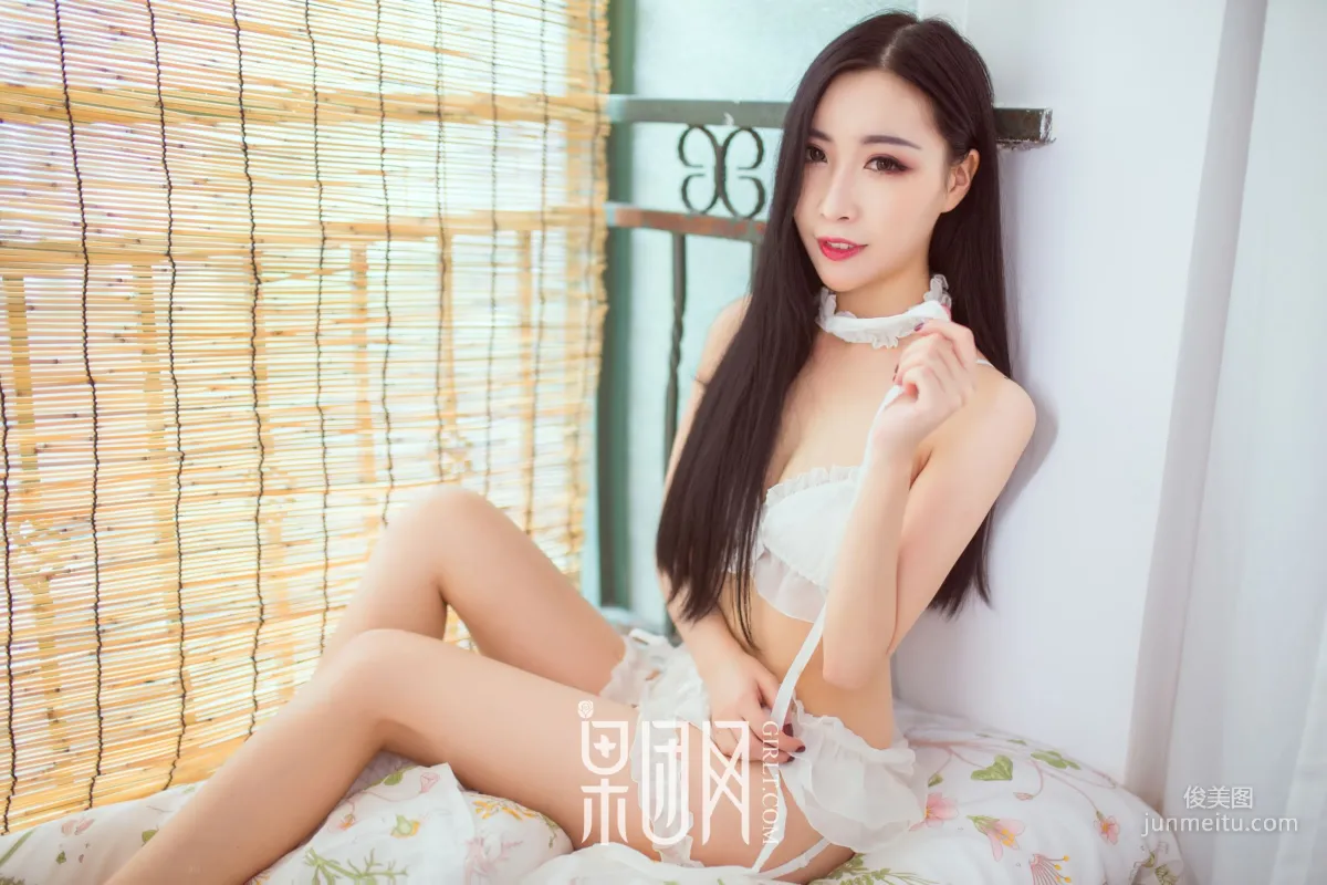 小雨《白絲美照》 [果團網Girlt] NO.099 寫真集 18