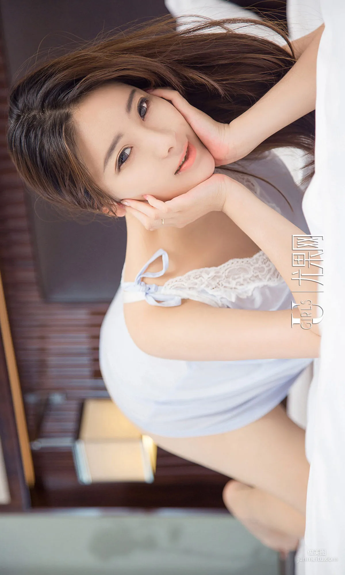 劉天天《吊帶派對》 [尤果圈Ugirls] NO.929 寫真集 33