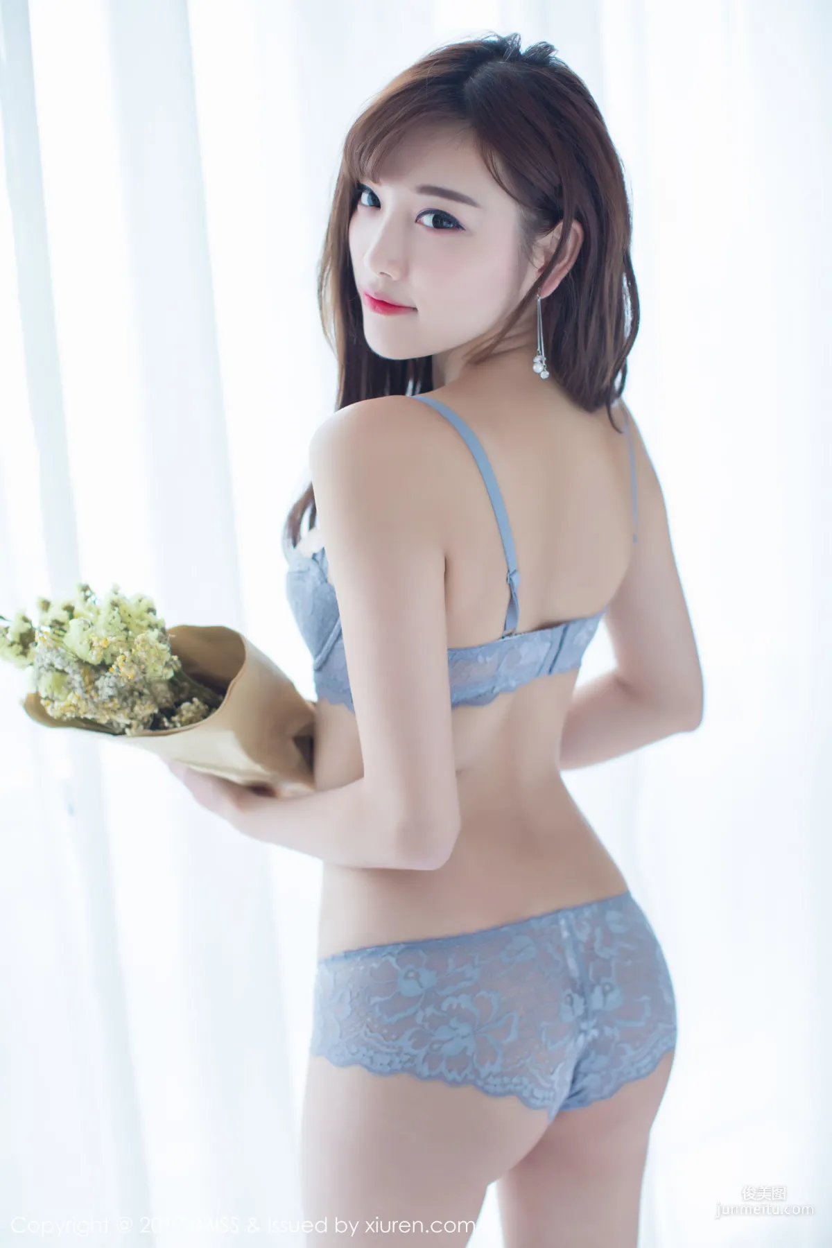 楊晨晨sugar《絲襪美腿誘惑+完善禮物》 [愛蜜社IMiss] Vol.181 寫真集 39