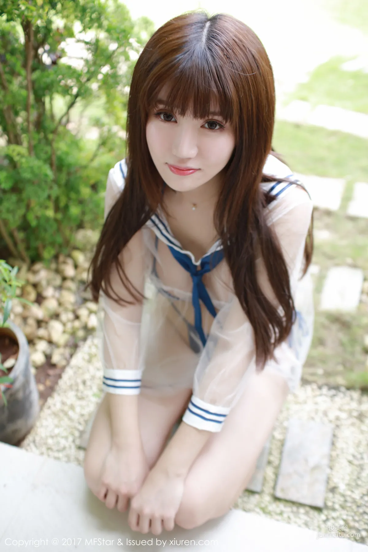 K8傲嬌萌萌Vivian《性感肚兜+半透比基尼》 [模範學院MFStar] Vol.105 寫真集 26