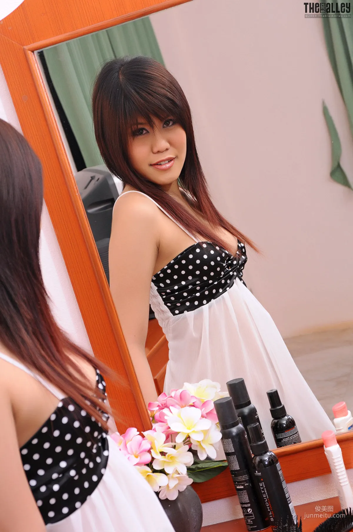 Abby Ngeun《透视睡衣》 [The Black Alley] 写真集1