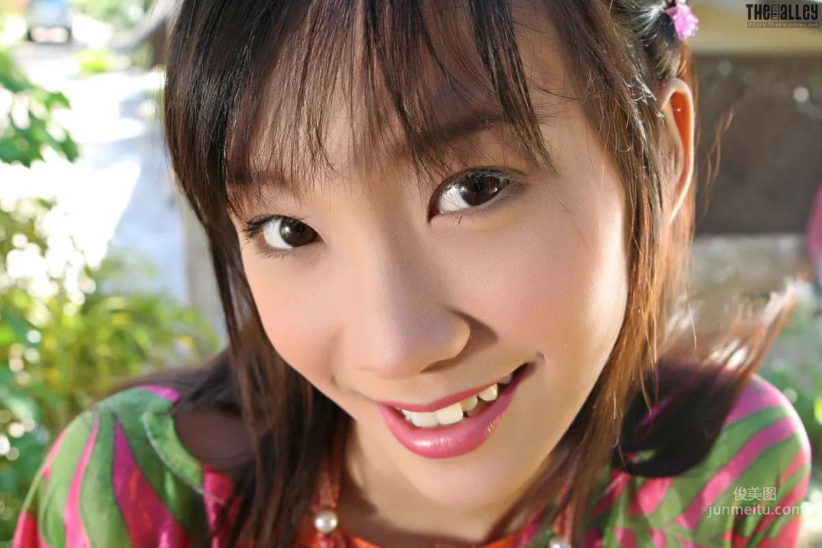 Lolita Cheng《透視薄衫》 [The Black Alley] 寫真集 13