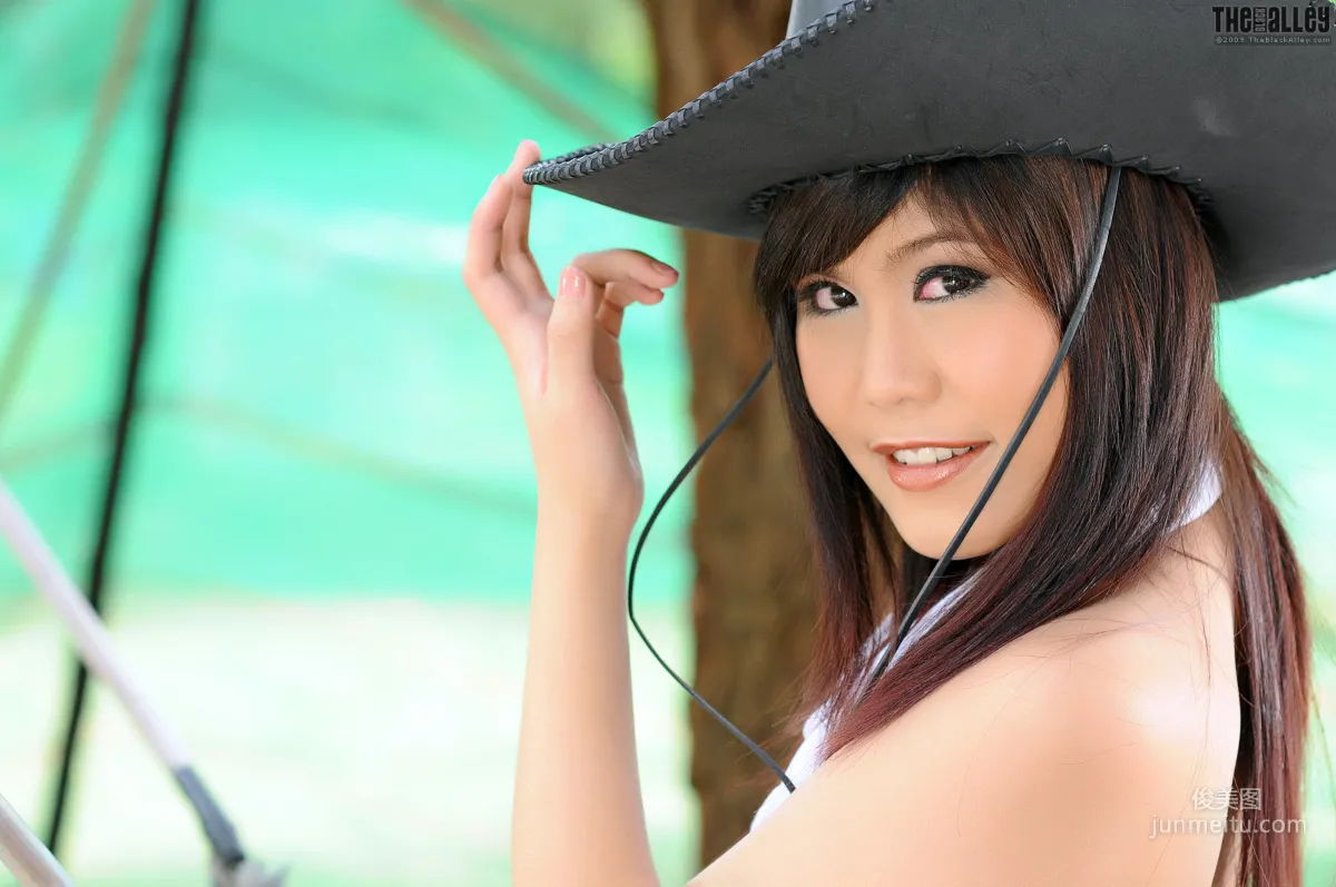 Abby Ngeun《朋克牛仔》 [The Black Alley] 写真集6