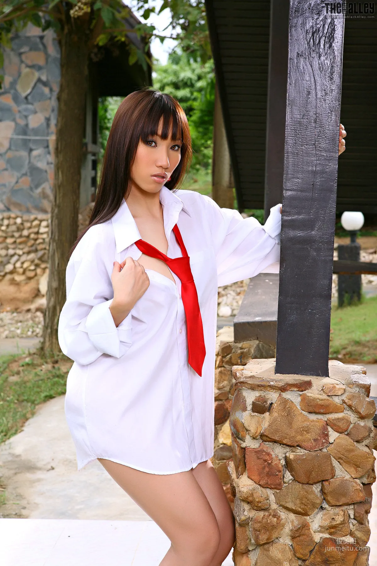 Loretta Kang《白衬衫+领带》 [The Black Alley] 写真集31