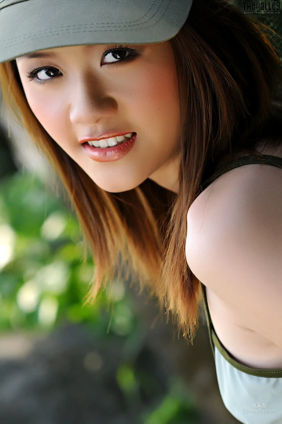 Marie Fang《迷彩军妹》 [The Black Alley] 写真集25