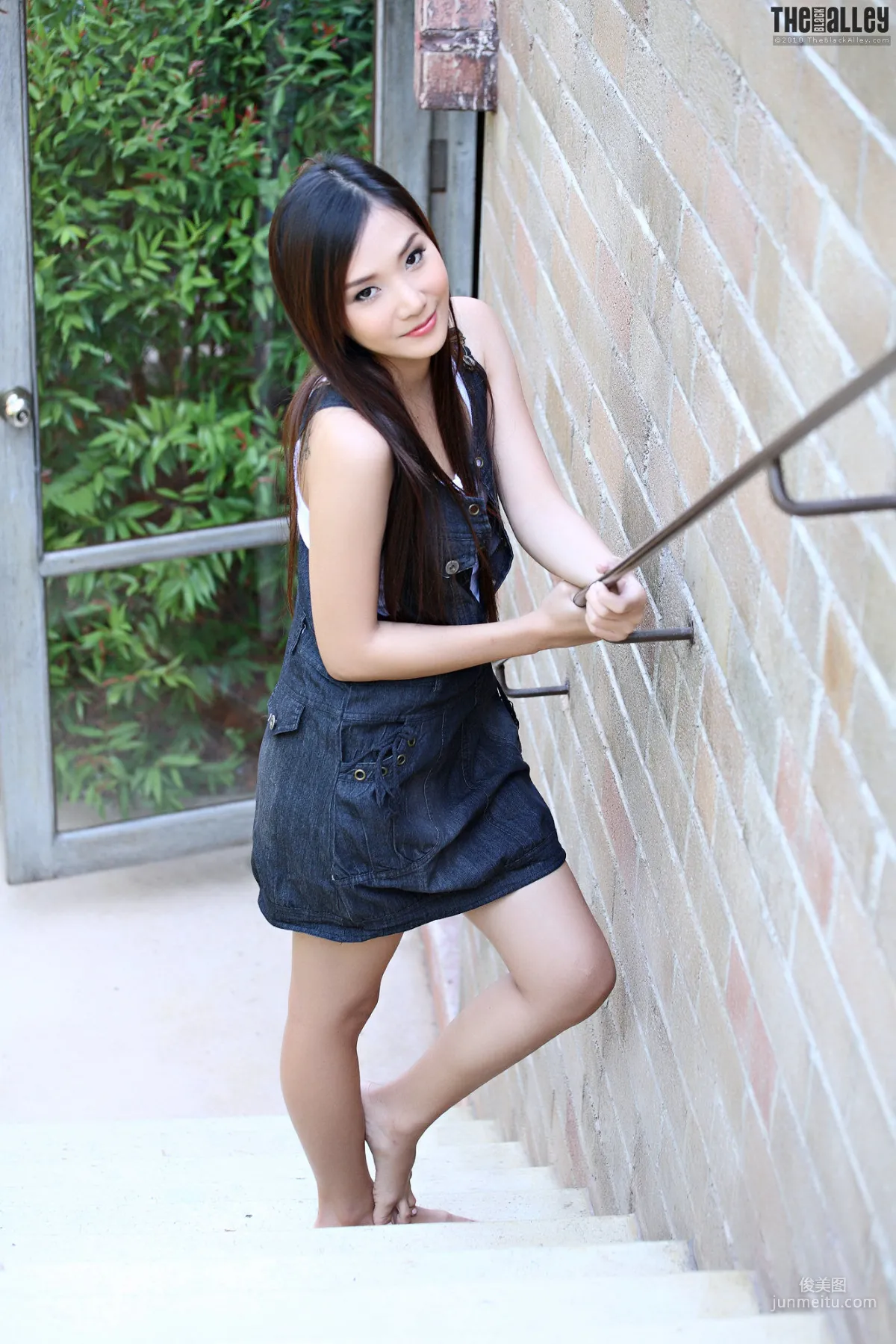 Lolita Cheng《極品牛仔妹子》 [The Black Alley] 寫真集 21