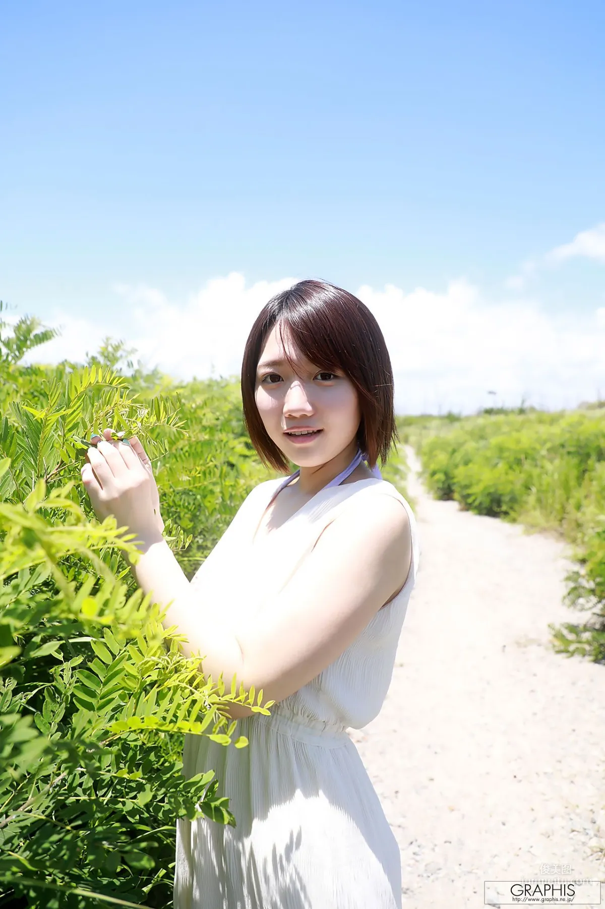 菊川みつ葉 Mitsuha Kikukawa [Graphis] Limited Edition 写真集1