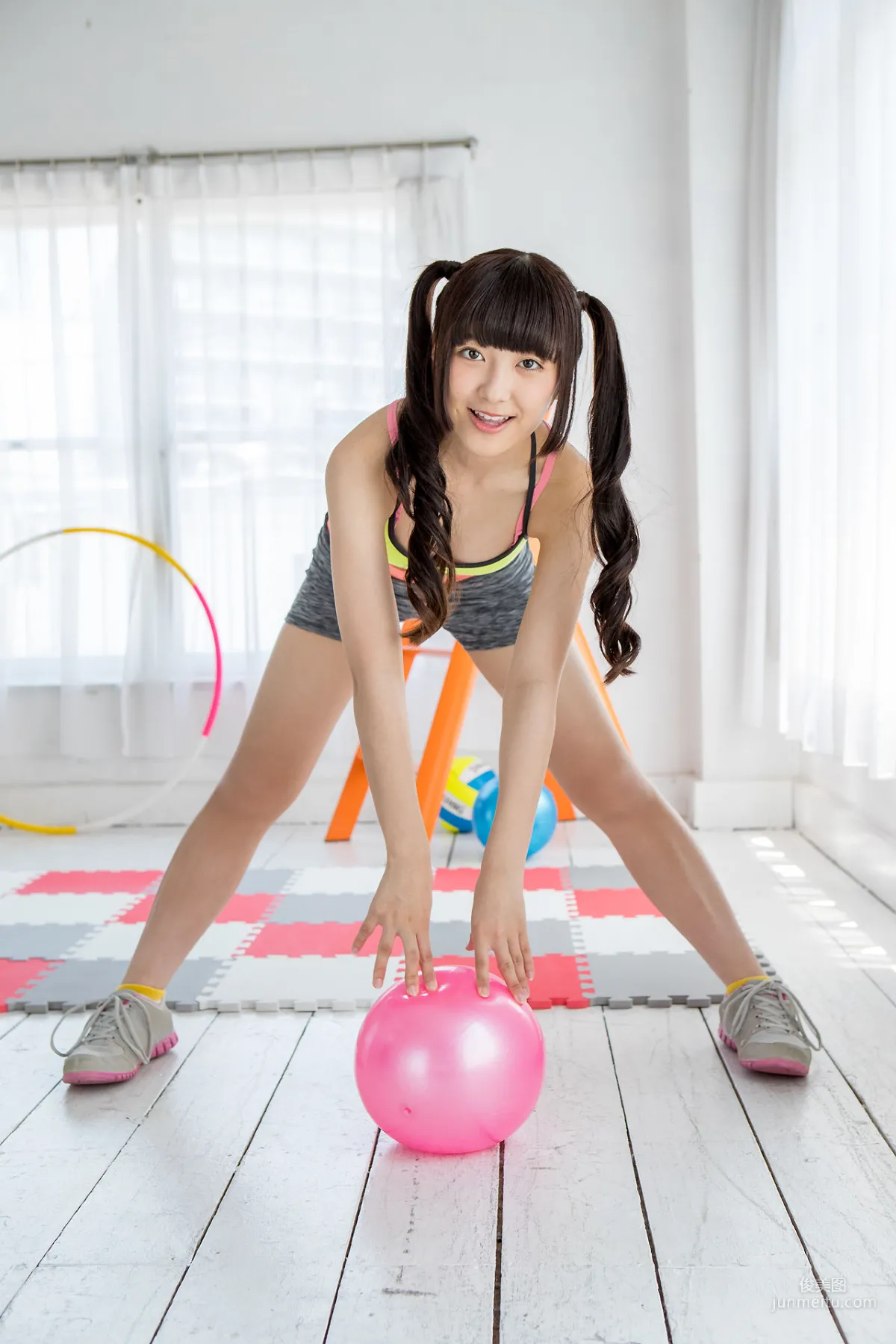 高梨あい《双马尾健身+背心系列》 [Minisuka.tv] 写真集6