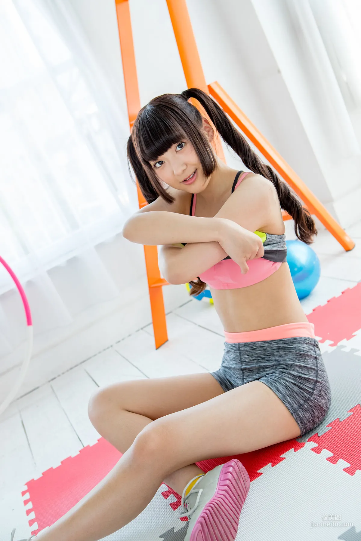 高梨あい《双马尾健身+背心系列》 [Minisuka.tv] 写真集25