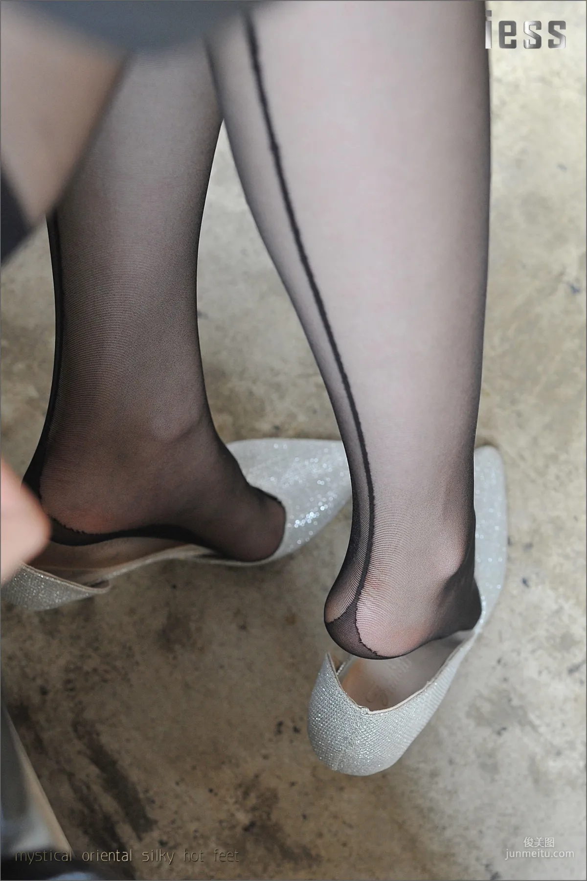 絲足便當023 佳佳 《女神來了》[IESS異思趣向] 寫真集 2