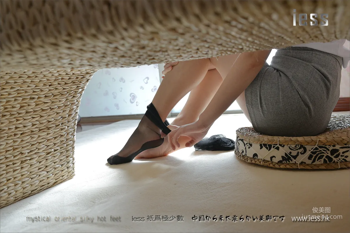 絲足便當111 小夕 《脫絲連續圖》[IESS異思趣向] 寫真集 23