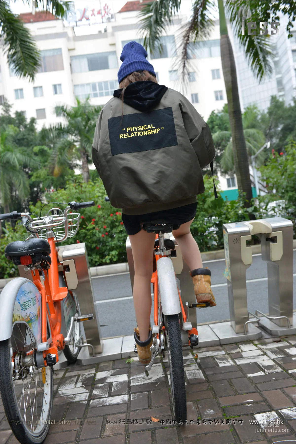 絲足便當059 潇潇 《短靴、肉絲與單車》[IESS異思趣向] 寫真集 48